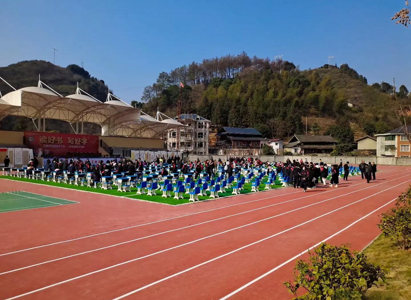 梅州市硅PU塑胶跑道 - 厂家